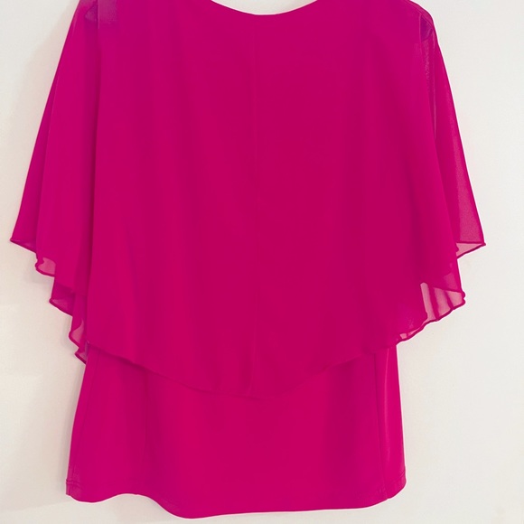 Fashion One Flowing Ladies Top With Necklace Included Color:Fuchsia Size XL - Picture 2 of 3